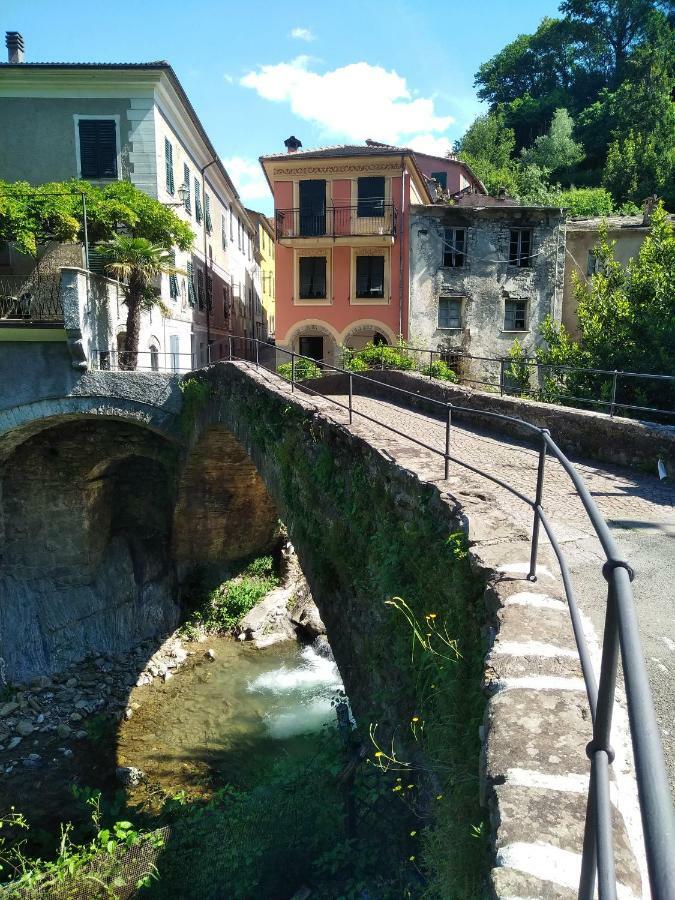 Appartamento Arredato Uso Turistico "La Nocciola" Mezzanego Exterior photo